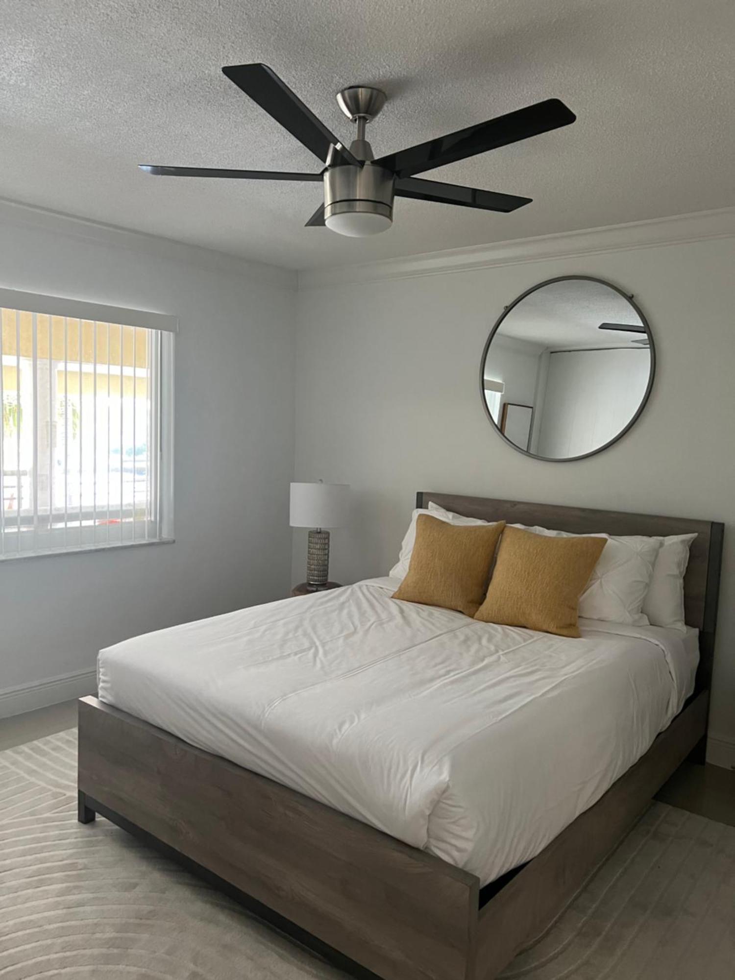 Royal Colonial Daire Boca Raton Dış mekan fotoğraf