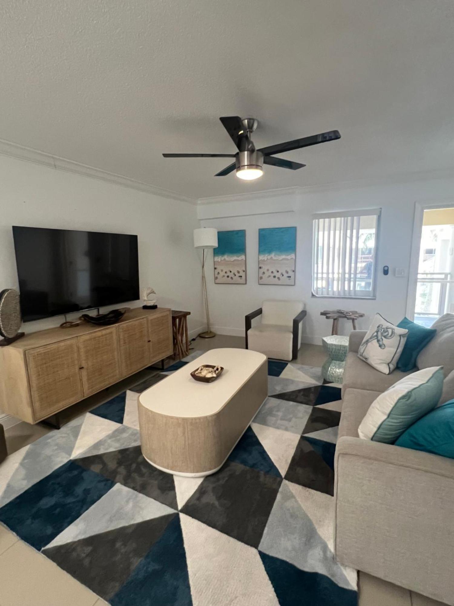 Royal Colonial Daire Boca Raton Dış mekan fotoğraf